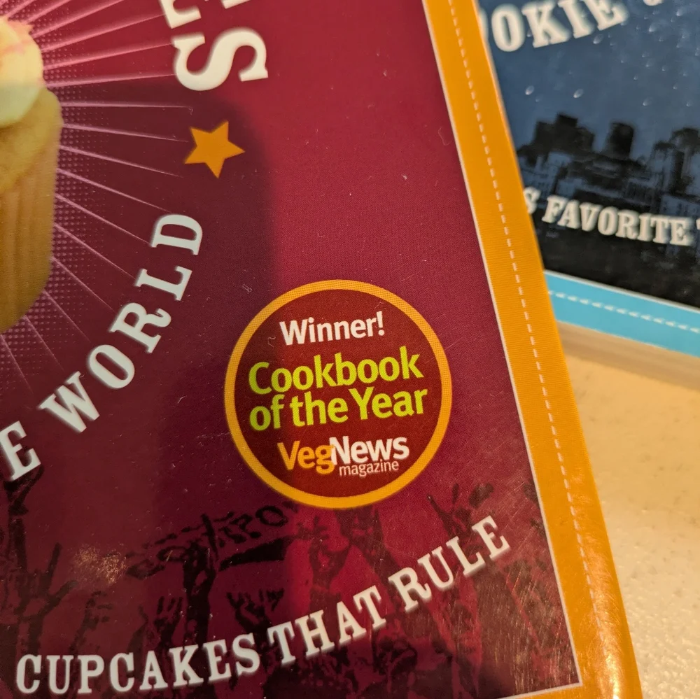 Vegan Cookies and Cupcakes Recipe Books